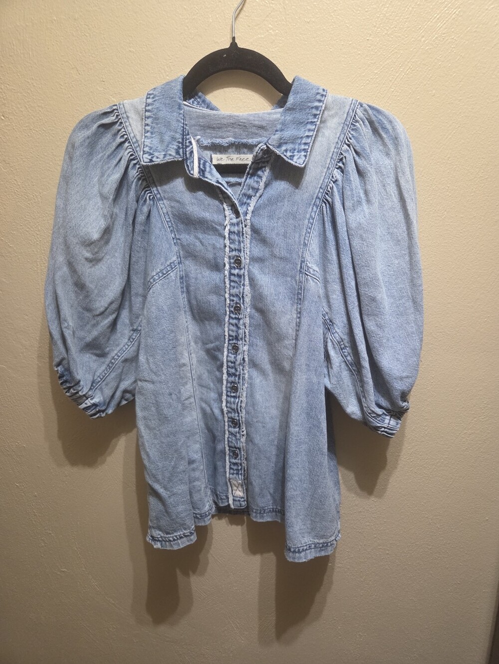 We The Free Suhrie Denim Top Size Small - Picture 3 of 7